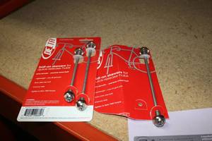 lot 1353 image: Lot of (3) Delta Bolt-On Skewers