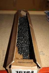 lot 1322 image: Lot of (1 Open Box) Sram 9-speed Bicycle Chains