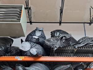 lot 1544 image: Lot of  Packing Material (one shelf)