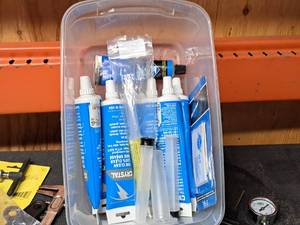 lot 1765 image: Lot of (1 Bin) Bike Grease