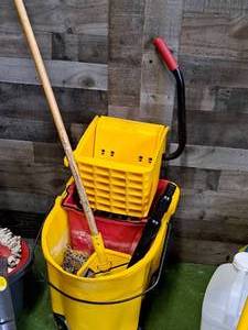 lot 1802 image: Rubbermaid Commercial Products Mop Bucket, Sqjueegee and Mop