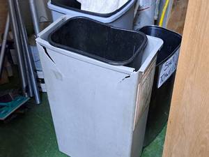 lot 1805 image: Lot of  Garbage Cans