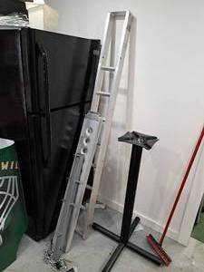 lot 1814 image: Aluminum Dirt Bike RackRamp