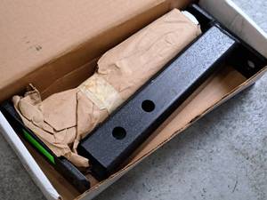 lot 1820 image: Lot of (2) 2 Hitch Plates