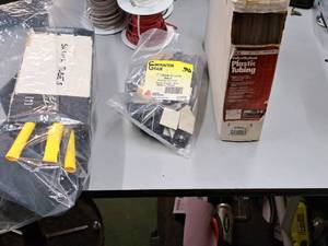 lot 1835 image: Lot of  Shrink Tubes and Plastic Tubing