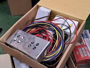 lot 1840 image: SpeedTech Lights Light