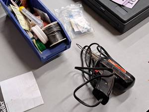 lot 1848 image: Weller Universal Soldering Gun and Accessories