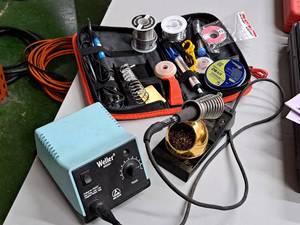 lot 1849 image: Weller Solder Set