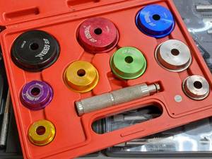 lot 1851 image: US General 10-piece Punch Set