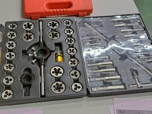 lot 1850 image: Tap & Die Set