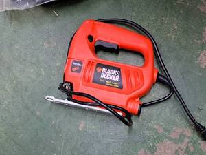 lot 1865 image: Black & Decker Jigsaw