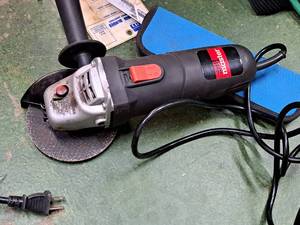lot 1866 image: Drill Master 4-12 Angle Grinder