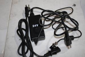 lot 150 image: 24V 1.5A Battery Charger