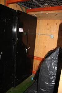 lot 1523 image: 2-door Metal Storage Cabinet