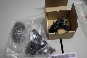 lot 1392 image: Lot of (3) Rear Derailleurs (New )