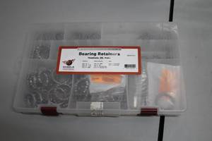 lot 1395 image: Lot of  Bearing Retainers
