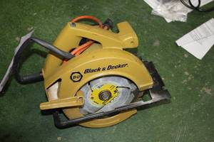 lot 1591 image: Black & Decker 7-14 Circular Saw