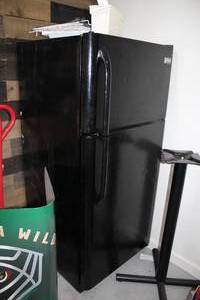 lot 1776 image: Refrigerator Freezer