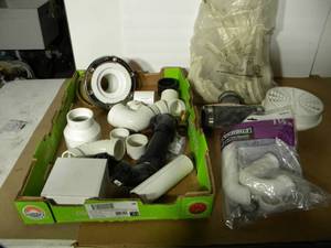 lot 7 image: Assortment of Plumbing Items