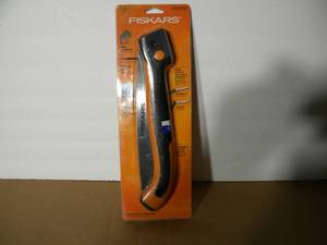 lot 16 image: Fiskars Folding Saw (Pocket Tool)