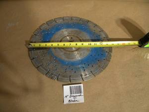lot 63 image: 14 Diamond Blade