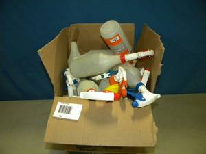 lot 90 image: Box of Spray Bottles