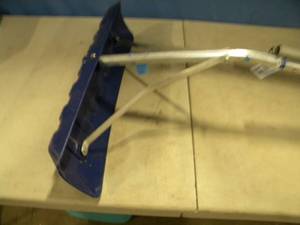 lot 139 image: Snow Rake Extenable to 16