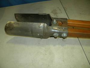 lot 146 image: Post Hole Digger