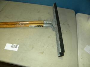 lot 147 image: 2 Squeegees