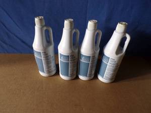 lot 69 image: 4 Bottles of Liquid Swabby II Detergent Thickened Toilet Bowl Cleaner (1 Quart Each X 4)
