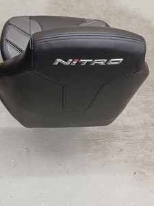 lot 8 image: New Nitro Seat