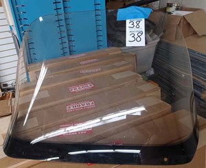 lot 38 image: Unmarked Boat Windshield
