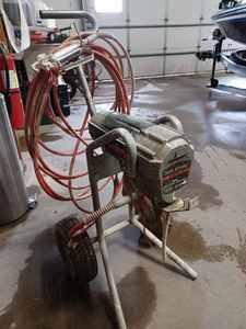 lot 119 image: Wagner Two Stroke 2190 Piston Pump Paint Sprayer with 78 hp. Motor, Hose and Gun