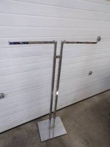 Adjustable Height Cloths Rack
