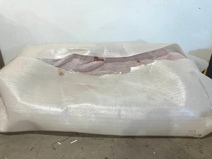 lot 8 image: Jennifer Taylor Home La Rosa Victorian Chesterfield Tufted Sofa in Ash Rose