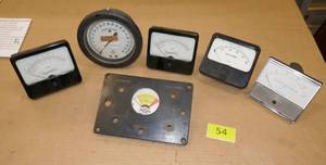 Lot of 6 vintage gauges
