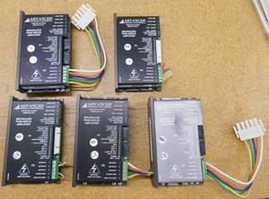 5 small Advanced motion servo amps