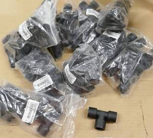 60 Threaded TEE NYLON 12 IN NPT