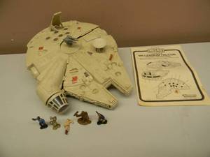 VINTAGE 1982 KENNER MILLENNIUM FALCON VEHICLE WFIGURES & BOX - FANTASTIC ORIGINAL COMPLETE COLLECTION - SEE PICTURES