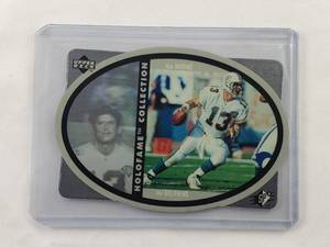 lot 46 image: Dan Marino Upper Deck SPx Holograph Holofame Collection Hx8