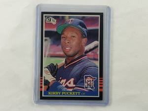 lot 64 image: Kirby Puckett Rookie 1985 Donruss #438