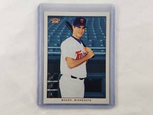 lot 67 image: Joe Mauer Rookie Card Topps 206 No. 271