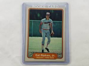 lot 73 image: Cal Ripken Jr. Rookie Card Fleer 176