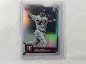 lot 82 image: Royce Lewis Rookie Numbered Refractor 443499 No. 92 Refractor