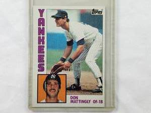 lot 89 image: Don Mattingly Rookie Topps No. 8