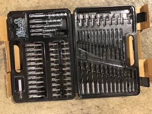 Combination Drill and Screwdriver Set (109-Piece) by BLACKDECKER  Customer Returns See Pictures
