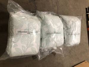 3 Lots of Legends Hotel Stencil Damask Sky Blue Floral Full Sateen Comforter by The Company Store    Customer Returns See Pictures