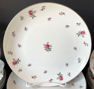 lot 60 image: Rosechintz by Meito China Grouping