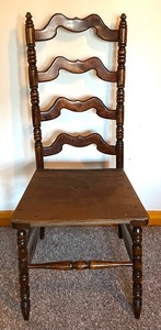 lot 129 image: Vintage Wooden Chair