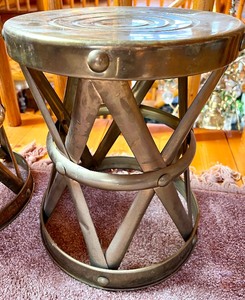 lot 85 image: Pair of Mid Century Modern Hammered X-Frame Brass Stools  Accent Tables